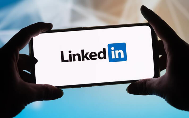 Customizing Your LinkedIn Company Page with a Logo and Cover Image